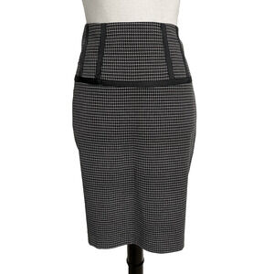 The Limited Collection Skirt size 6 Black White Dots Straight Pencil Knee Career